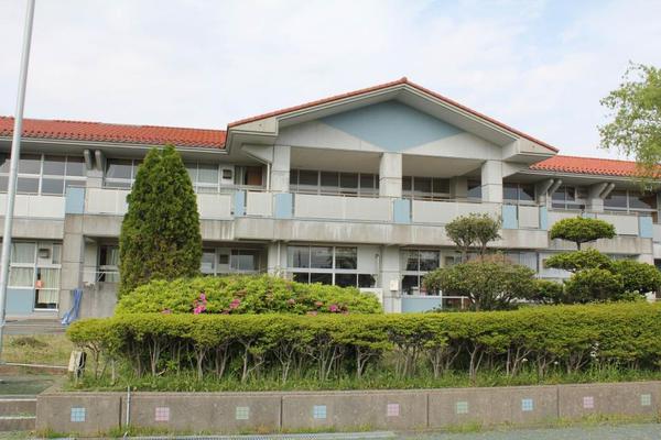 君津市外箕輪4丁目の土地(君津市立外箕輪小学校)