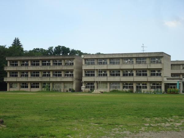 市原市椎の木台2丁目 1号棟(市原市立有秋南小学校)