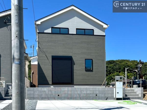 君津市人見３丁目の新築一戸建