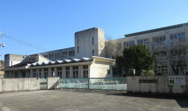 千葉市若葉区若松台３丁目の中古一戸建て(千葉市立若松台小学校)