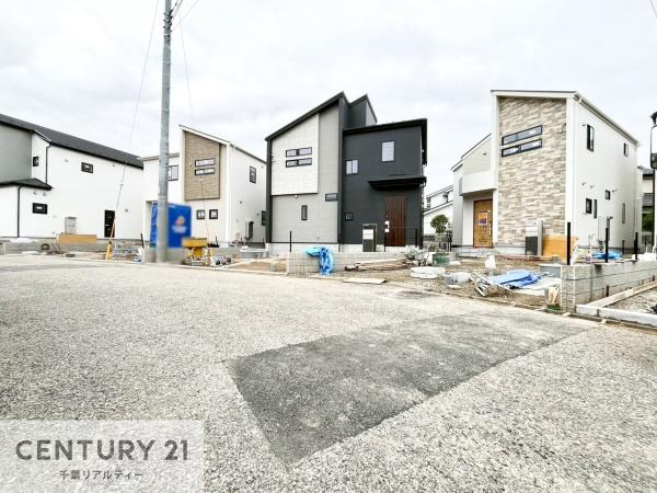 木更津市永井作2丁目の新築一戸建(前面道路含む現地写真)