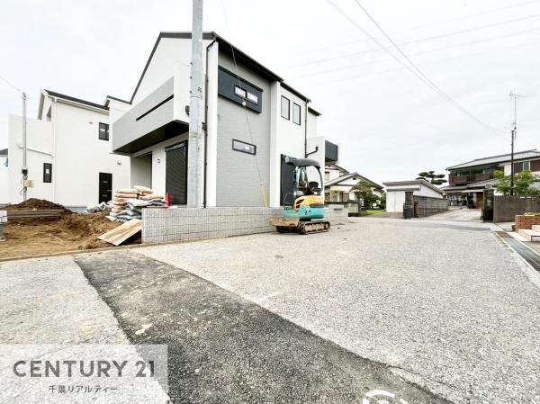 木更津市永井作2丁目の新築一戸建(前面道路含む現地写真)