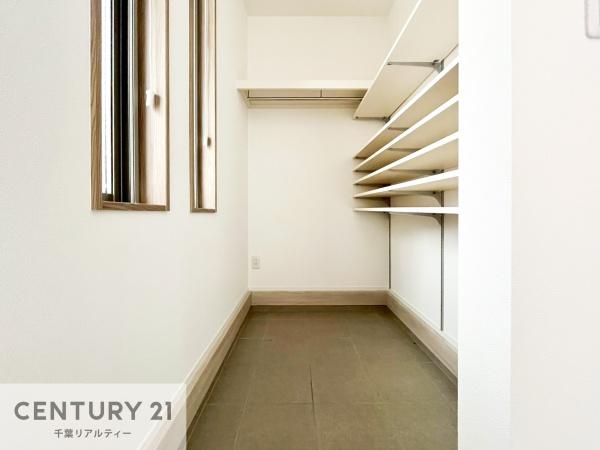 木更津市高砂1丁目の中古一戸建て(玄関)