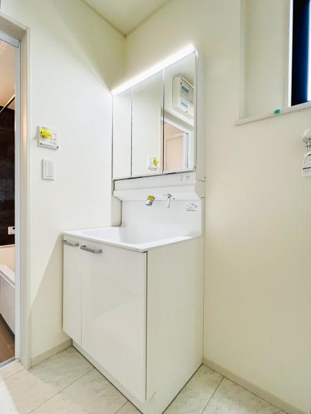 袖ヶ浦市奈良輪 4号棟(洗面台・洗面所)