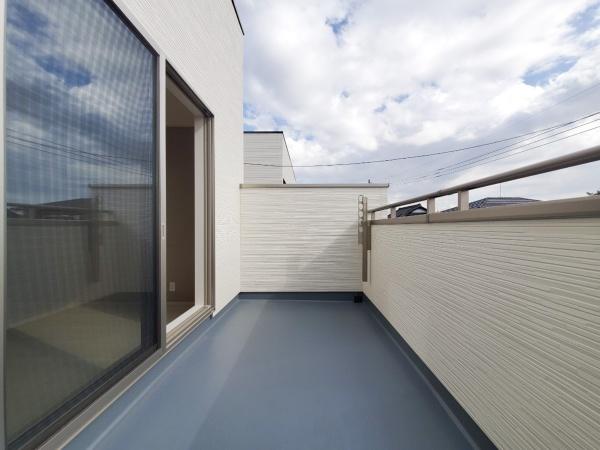 袖ヶ浦市奈良輪 4号棟(バルコニー)