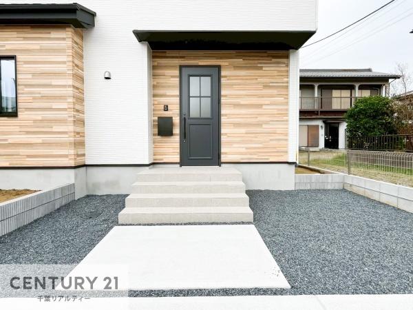 木更津市高砂3丁目の新築一戸建(玄関)