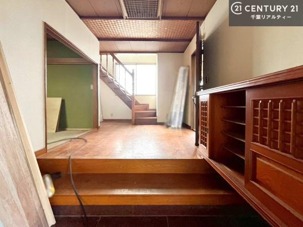 市原市青葉台1丁目の中古一戸建て(玄関)