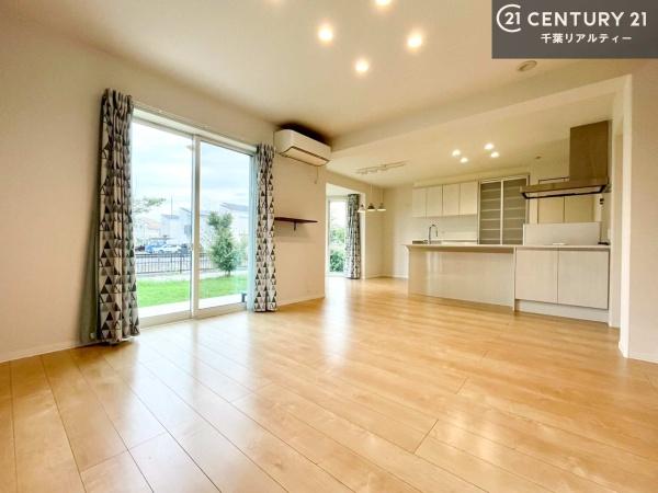 袖ケ浦市袖ケ浦駅前2丁目の中古一戸建て(リビング)