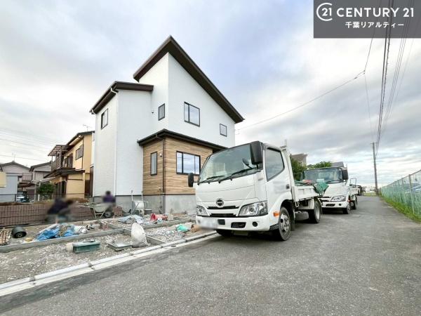 市原市惣社の新築一戸建(前面道路含む現地写真)
