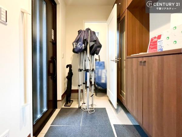 市原市うるいど南2丁目の中古一戸建て(玄関)