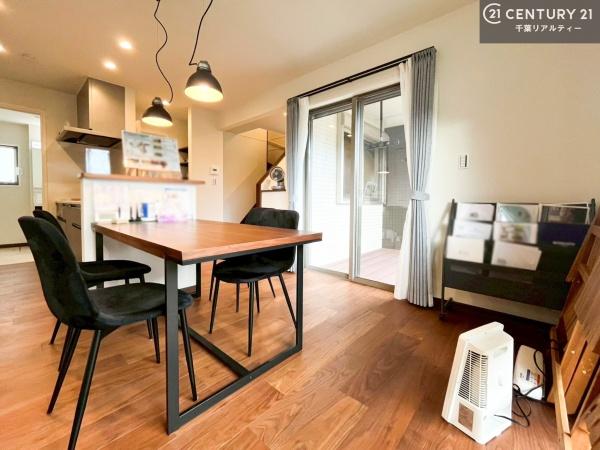 市原市うるいど南2丁目の中古一戸建て(リビング)