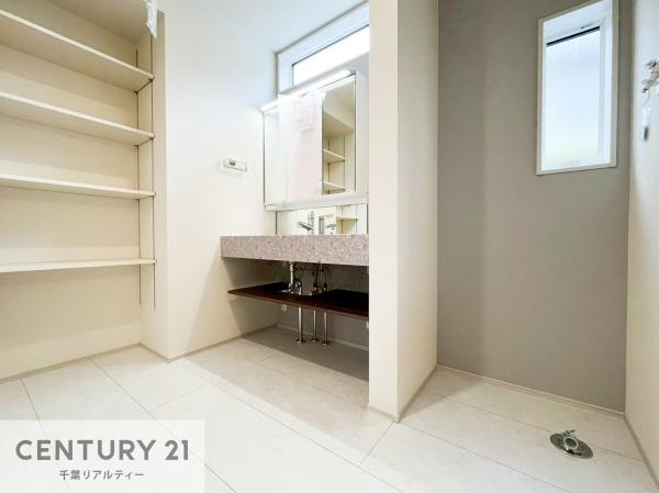 君津市君津台3丁目の新築一戸建(洗面台・洗面所)
