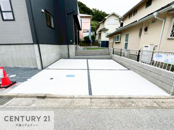 君津市君津台3丁目の新築一戸建(駐車場)