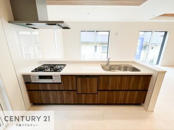 君津市君津台3丁目の新築一戸建(キッチン)