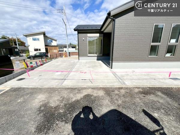 市原市姉崎の新築一戸建(駐車場)