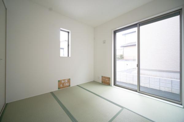 君津市人見３丁目の新築一戸建