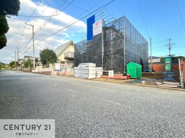 木更津市畑沢4丁目の新築一戸建(前面道路含む現地写真)