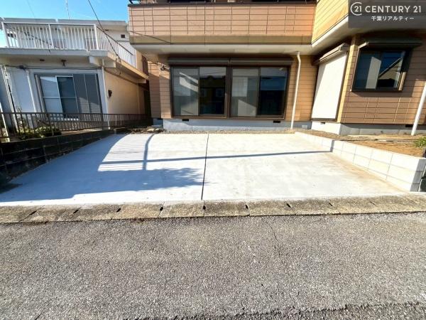 木更津市真舟1丁目の中古一戸建て(駐車場)