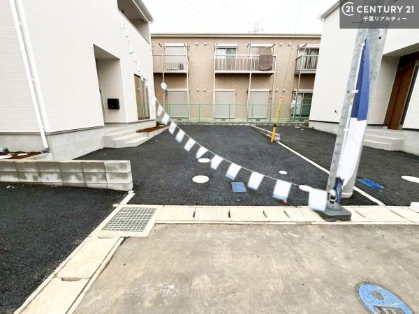 市原市山田橋3丁目の新築一戸建(駐車場)