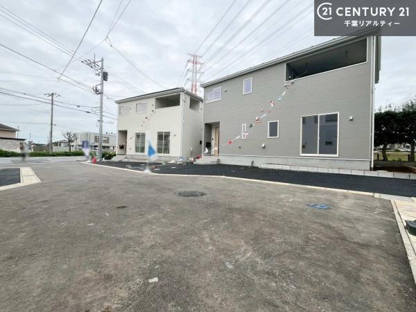 市原市山田橋3丁目の新築一戸建(前面道路含む現地写真)