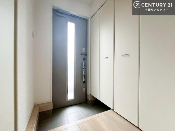 市原市山田橋3丁目の新築一戸建(玄関)