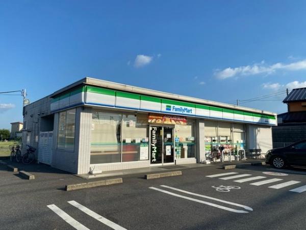 ツインエルシティ千葉1番館(ファミリーマート若葉若松町店)