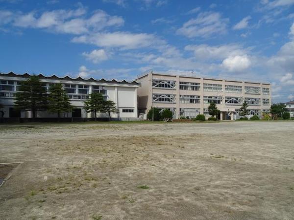 木更津市幸町2丁目　1号棟(木更津市立木更津第二小学校)