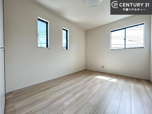 成田市大袋I　B号棟