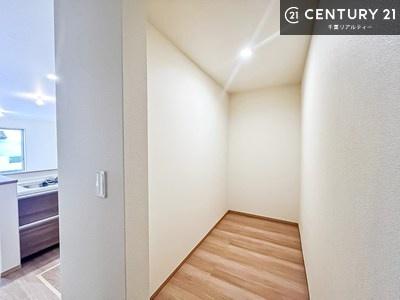 成田市大袋I　B号棟