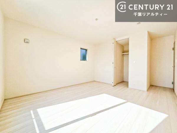 千葉市中央区寒川町２丁目　３号棟