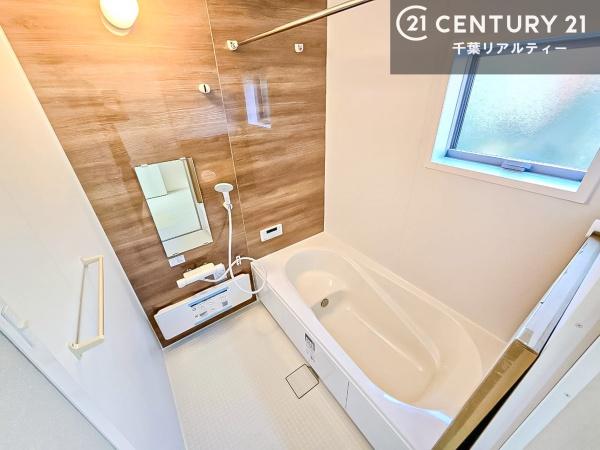 千葉市中央区寒川町２丁目　３号棟