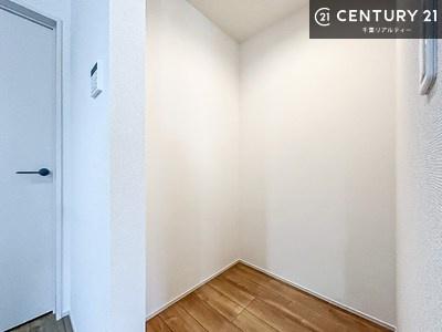 富里市御料　2号棟