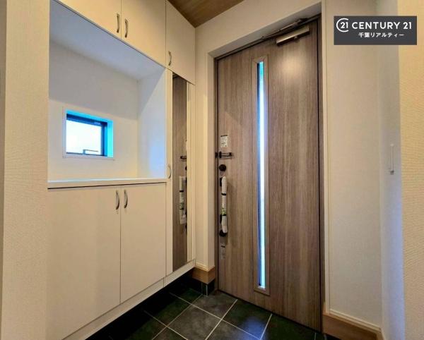 富里市御料　2号棟