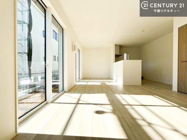 君津市人見３丁目の新築一戸建