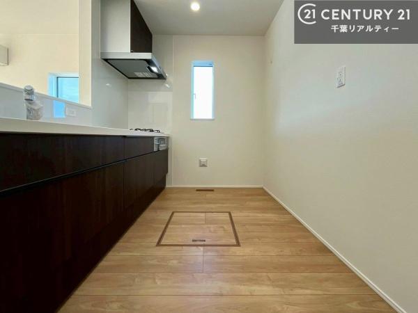 君津市人見３丁目の新築一戸建