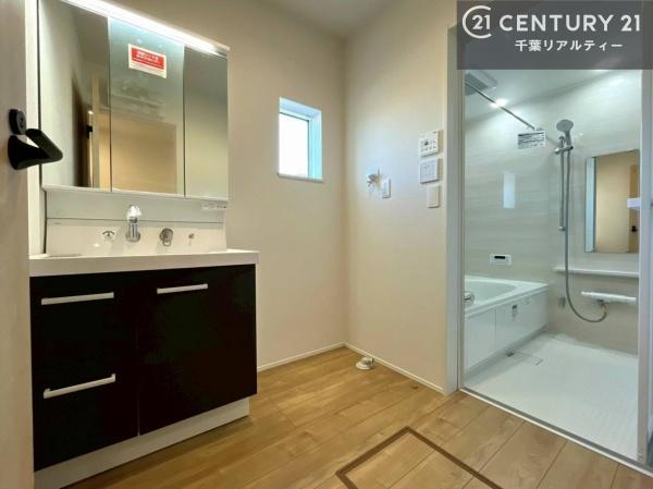 君津市人見３丁目の新築一戸建