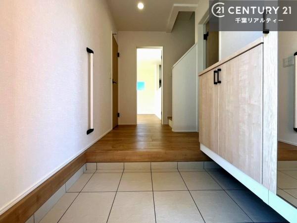 君津市人見３丁目の新築一戸建