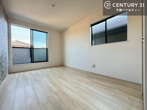 成田市大袋I　B号棟