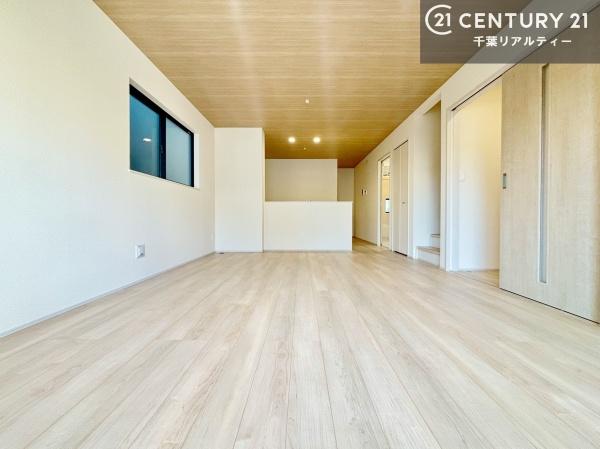 成田市大袋I　B号棟