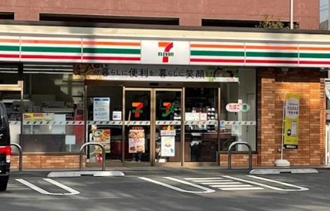 シャルマン幕張２号棟(セブンイレブン幕張店)