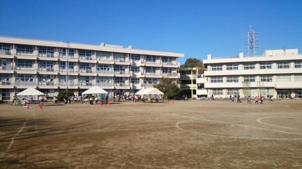 千葉市花見川区こてはし台１丁目　１号棟(千葉市立こてはし台小学校)