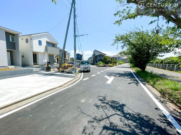 君津市人見３丁目の新築一戸建