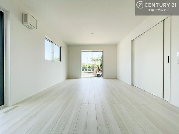 君津市人見３丁目の新築一戸建