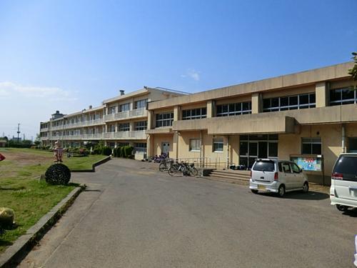 千葉市緑区古市場町　１１号棟(千葉市立椎名小学校)