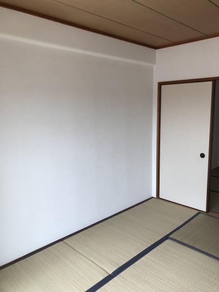 八戸ノ里ニュースカイハイツ
