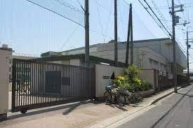 東大阪市玉串町東2丁目の中古一戸建て(東大阪市立花園中学校)