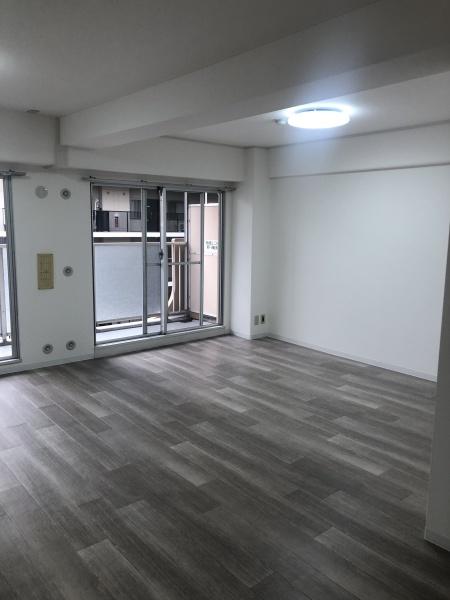 シャルム小阪三番館