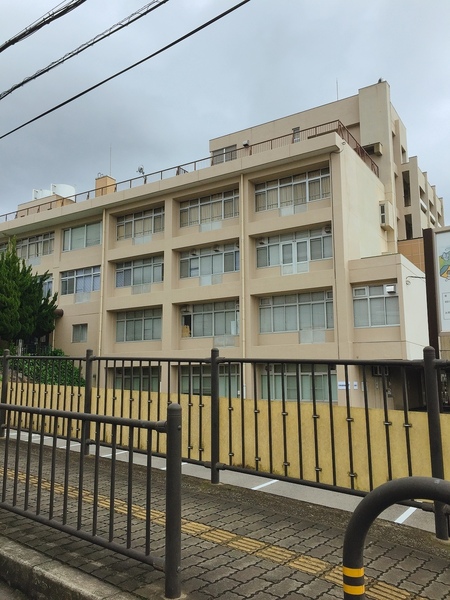 東大阪市横小路町4丁目の中古一戸建て(四条図書館)