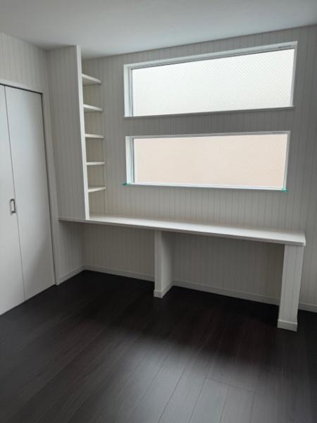 八尾市南本町３丁目の土地