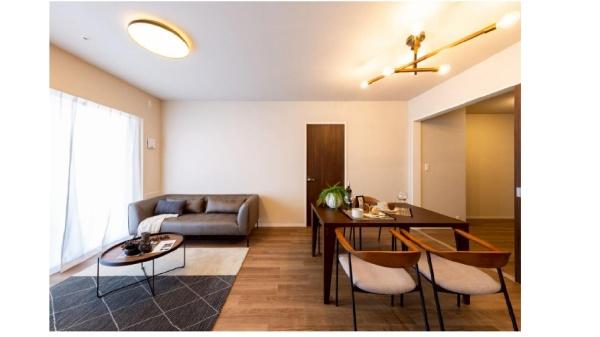 メガシティタワーズＴＨＥ　ＥＡＳＴ中古マンション